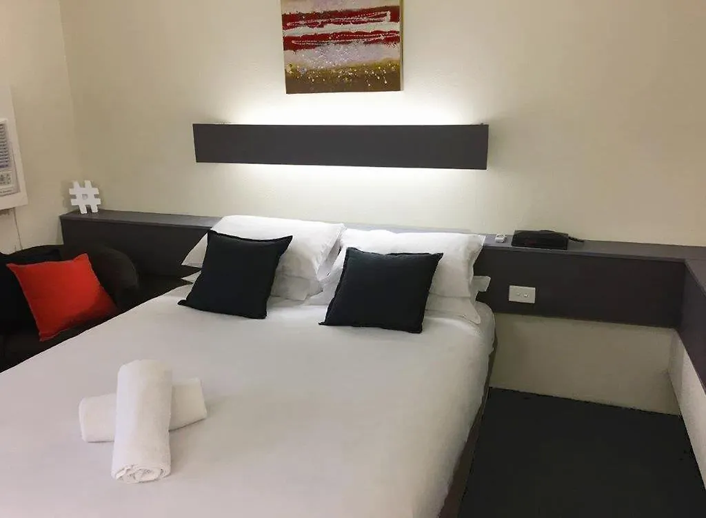 **** Motel Emerald Central Hotel Official Australia